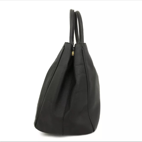 LAST CHANCE OFFER HAS BEEN MADE!!Prada Saffiano leather. Near mint condition!! I - Picture 9 of 14